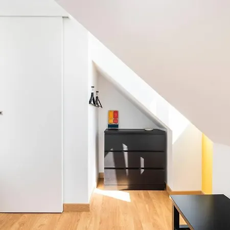 Apartment Hill House - No. 589c Lisbon